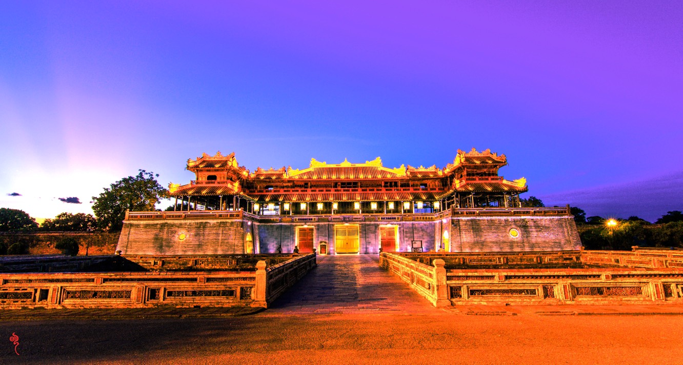 Cổng Ngọ Môn đại diện cho Đại Nội cung đình Huế (Nguồn: nam13049x)